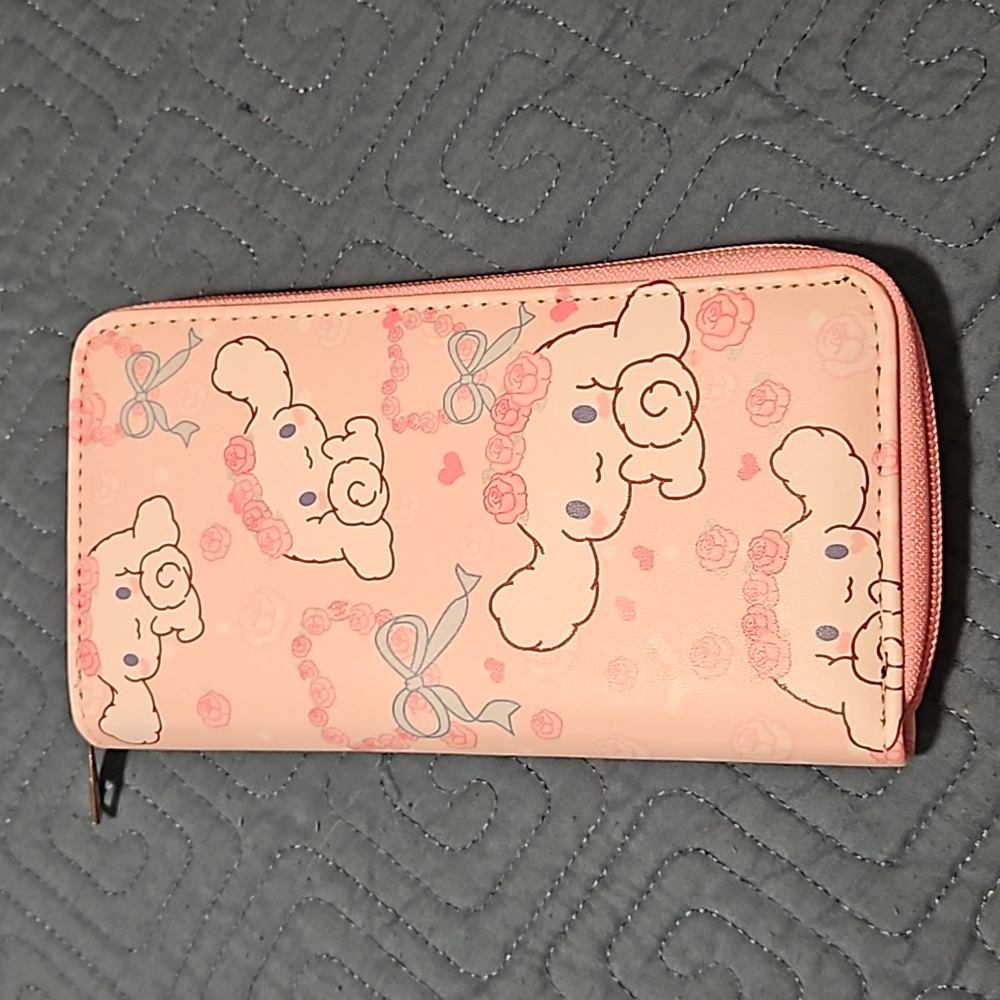 Cute cinnamon wallet